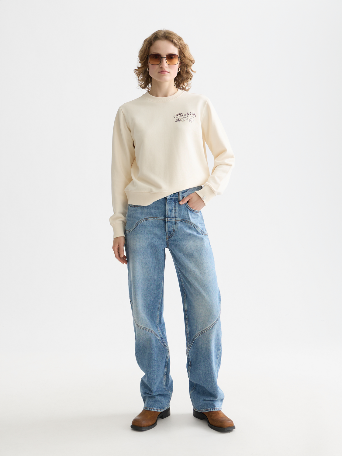 Scotch & Soda artwork sweatshirt featuring a graphic design on the front, casual long-sleeve sweats for men or women.