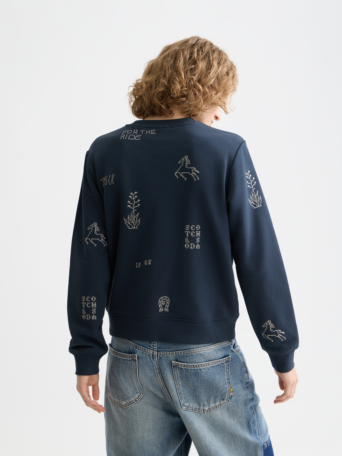 Embroidered sweatshirt by Scotch & Soda featuring detailed embroidery on a cozy, casual sweat top with long sleeves.