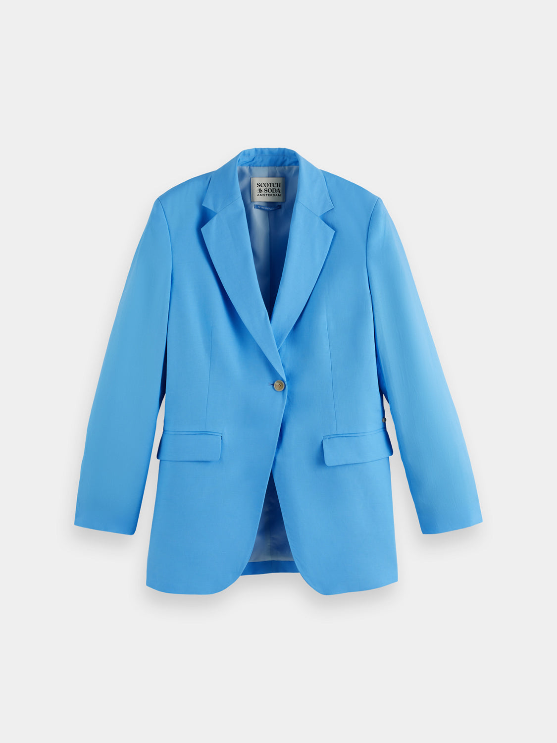 Boyfriend-fit blazer by Scotch & Soda, tailored in classic style with structured lapels and a versatile fit for casual or formal wear.