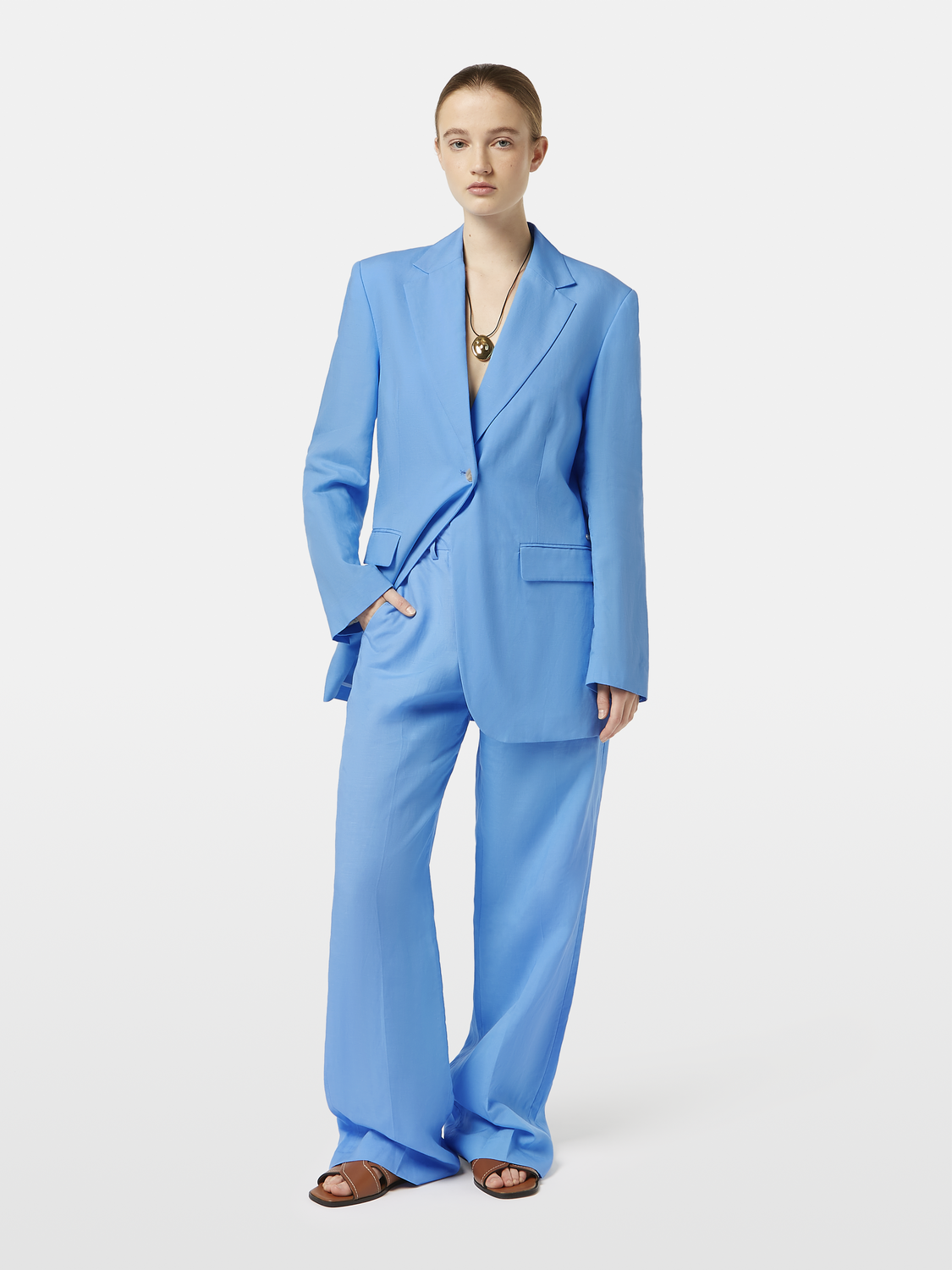 Boyfriend-fit blazer by Scotch & Soda in classic style, shown in a tailored silhouette with lapels and button closure.