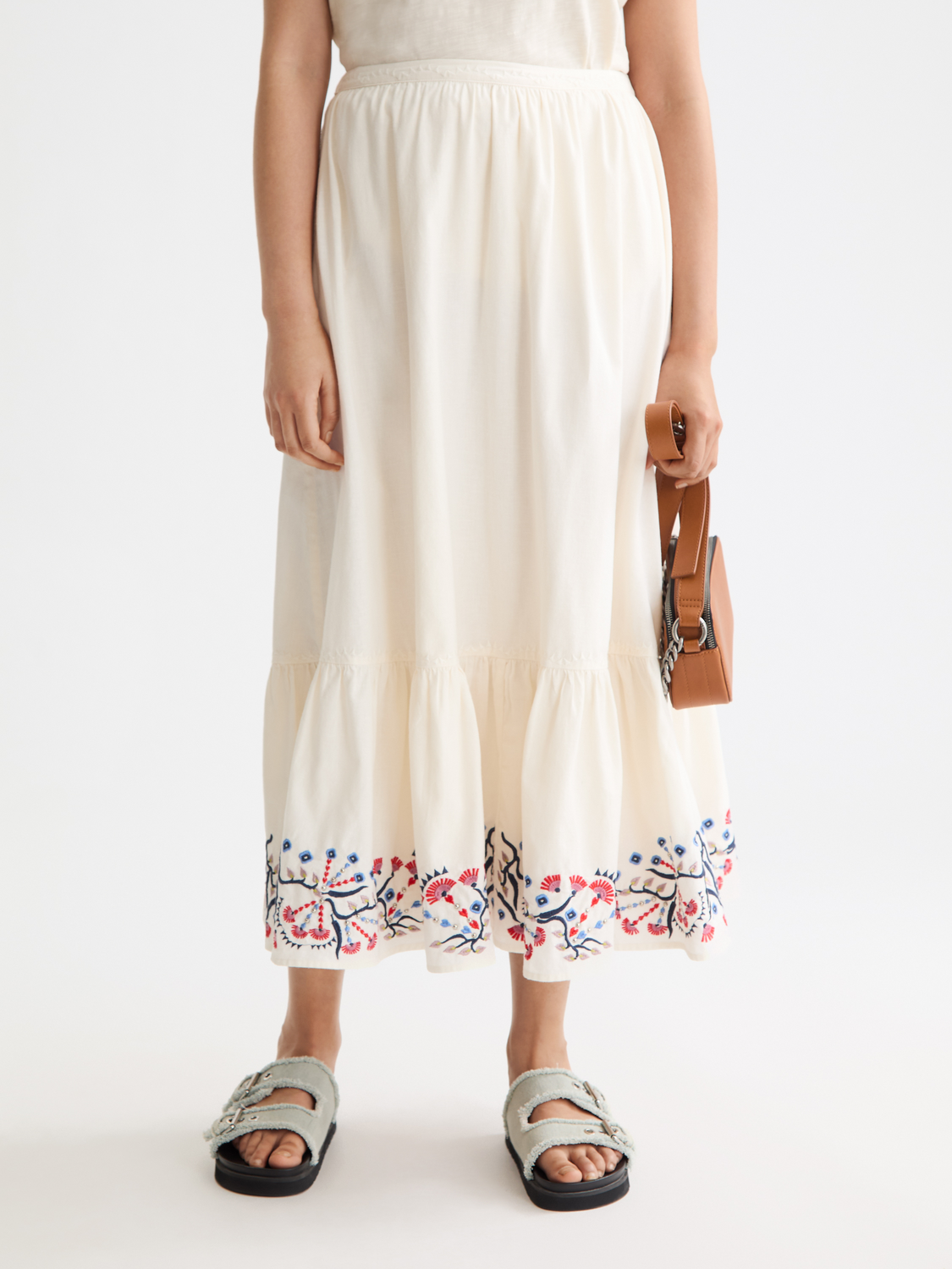 Embroidered maxi skirt from Scotch & Soda featuring floral embroidery, flowing fabric, and a stylish length for casual or dressy wear.