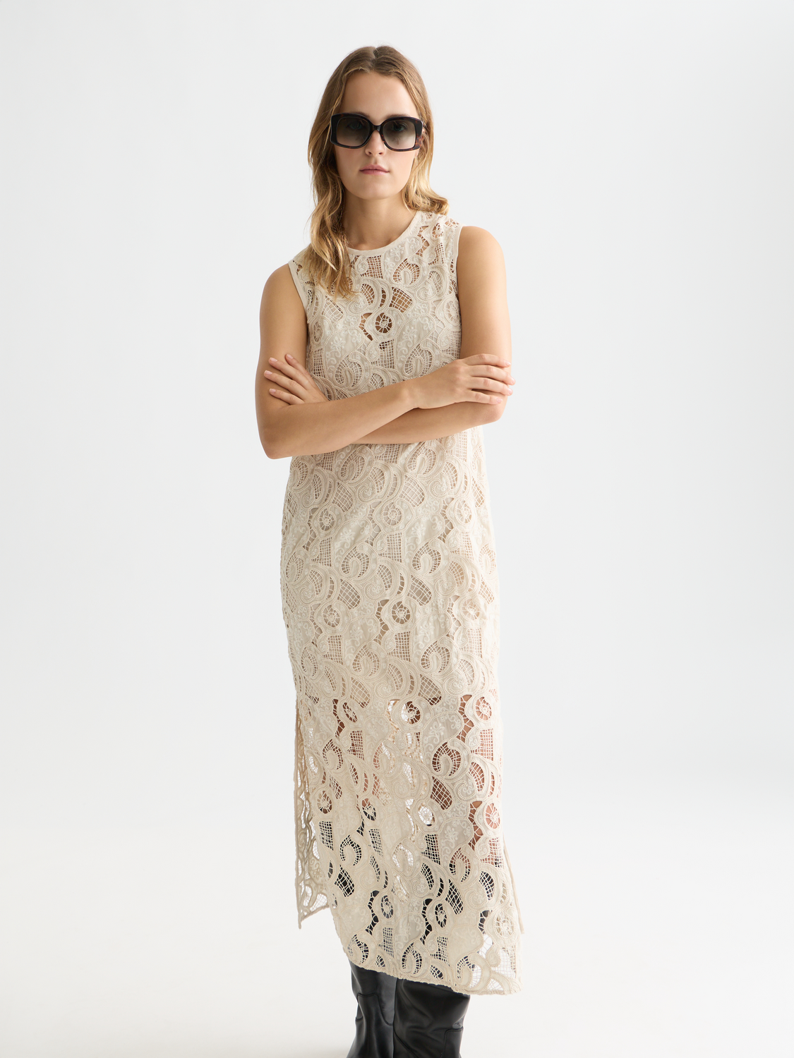 Embroidered midi dress by Scotch & Soda featuring intricate floral embroidery and a flowing silhouette.