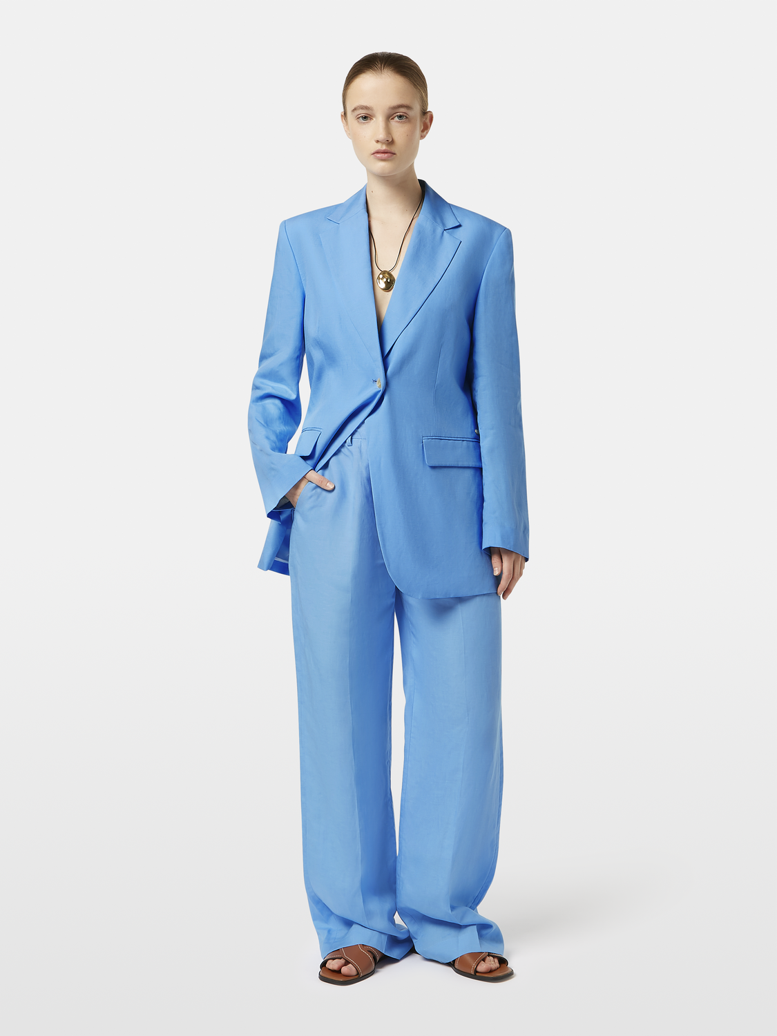 Wide-fit Edie pants by Scotch & Soda featuring a relaxed silhouette and stylish design, shown in the image.