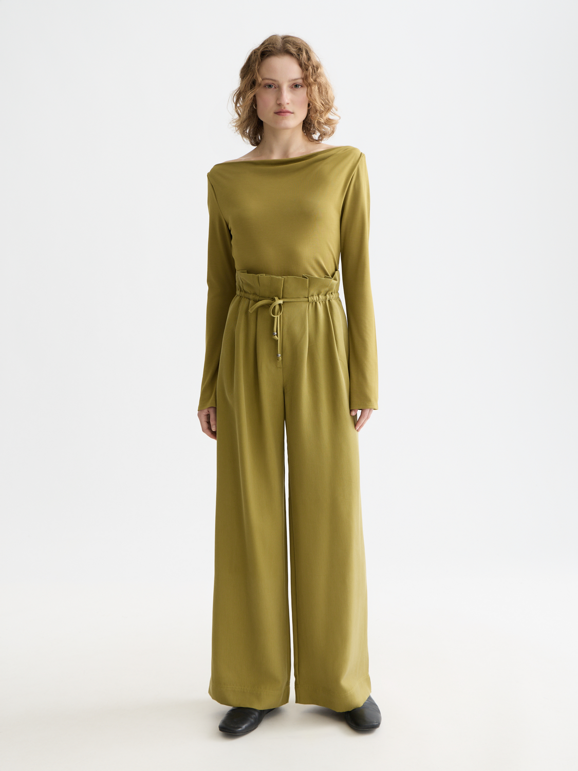 SCOTCH & SODA June wide-fit pants in a relaxed silhouette with a clean, minimalist design