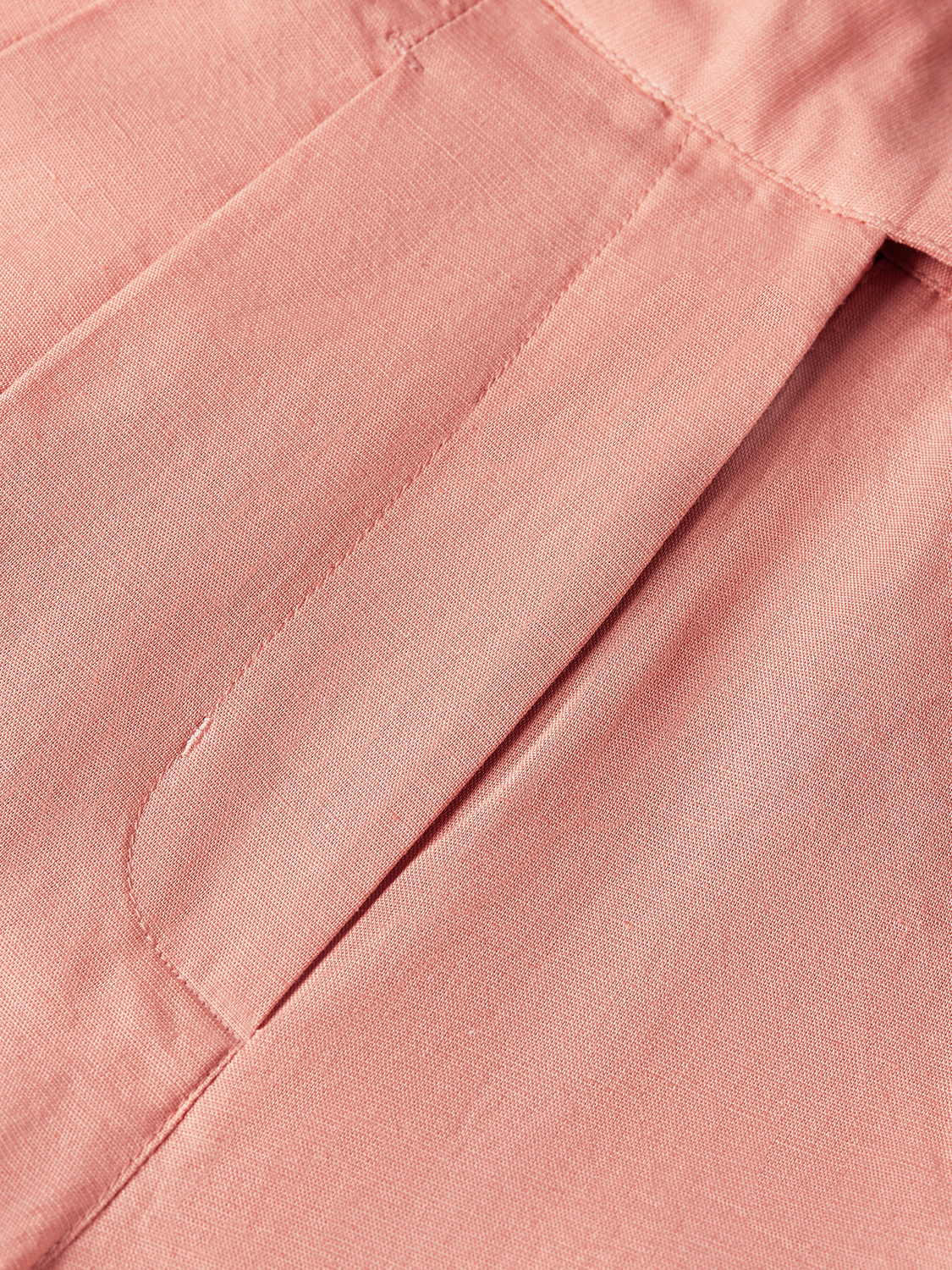 Scotch & Soda Quinn pleated pants in dark grey with a tailored fit and front pleats, shown on a neutral background.