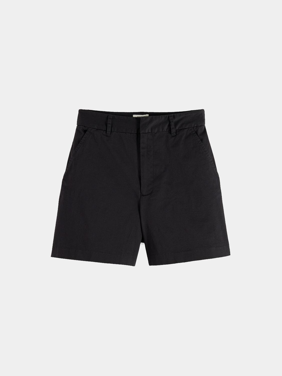Scotch & Soda Abbott chino shorts in beige fabric, featuring a classic fit, belt loops, and front pockets.