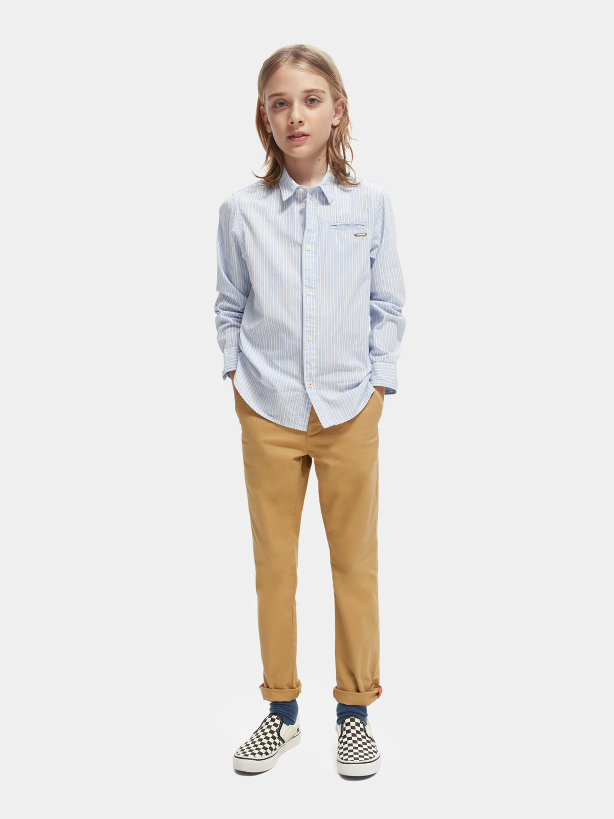 Slim-fit Scotch & SODA chino pants in classic regular fit, shown in dark fabric with front pockets and belt loops.