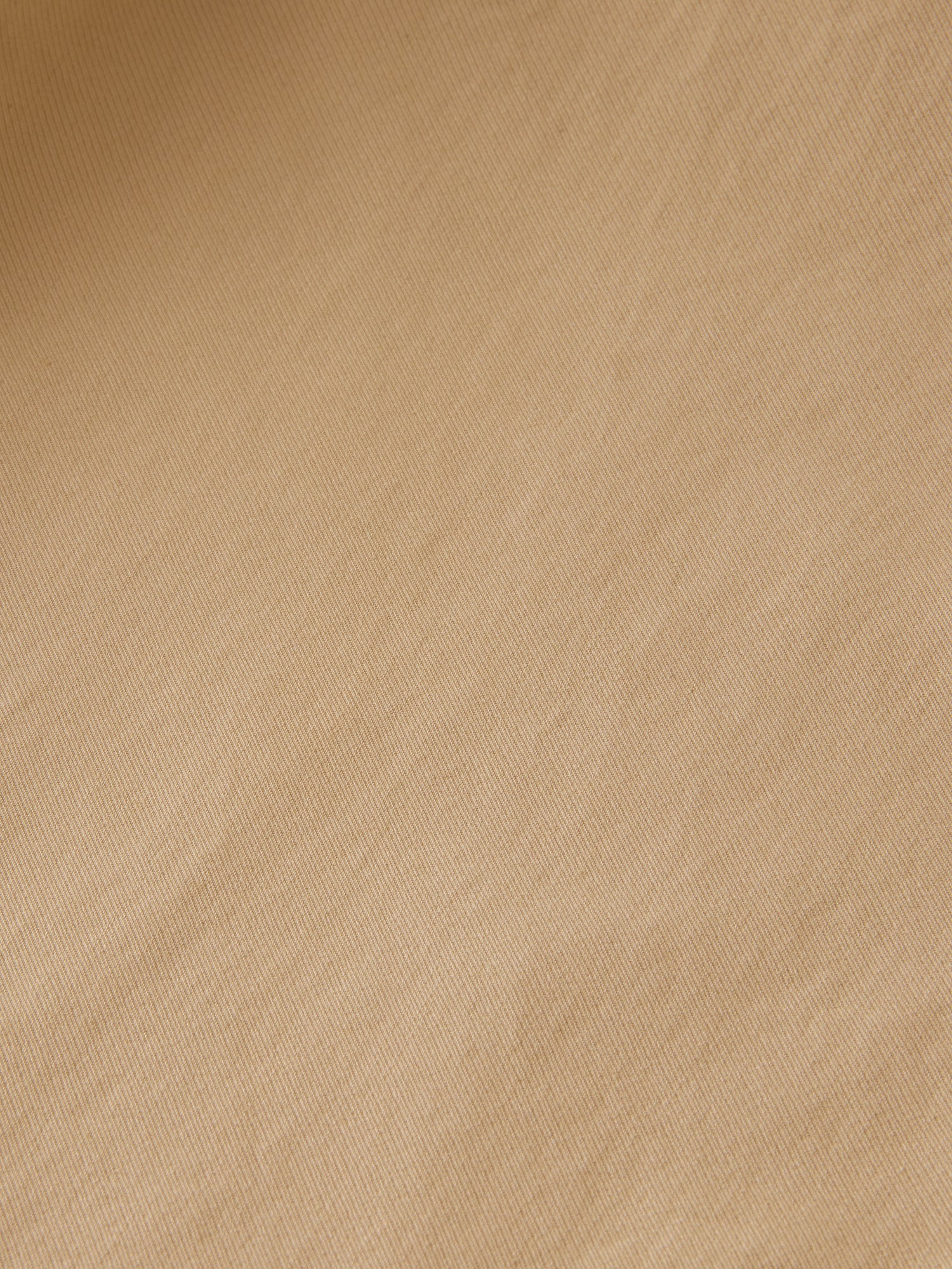 Slim fit Scotch & SODA chinos in a neutral tone, featuring a classic pants style with front and back pockets.