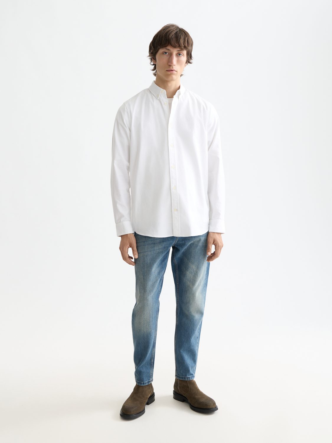 Long sleeve SCOTCH & SODA Oxford shirt in classic white, featuring a button-down collar and tailored fit.