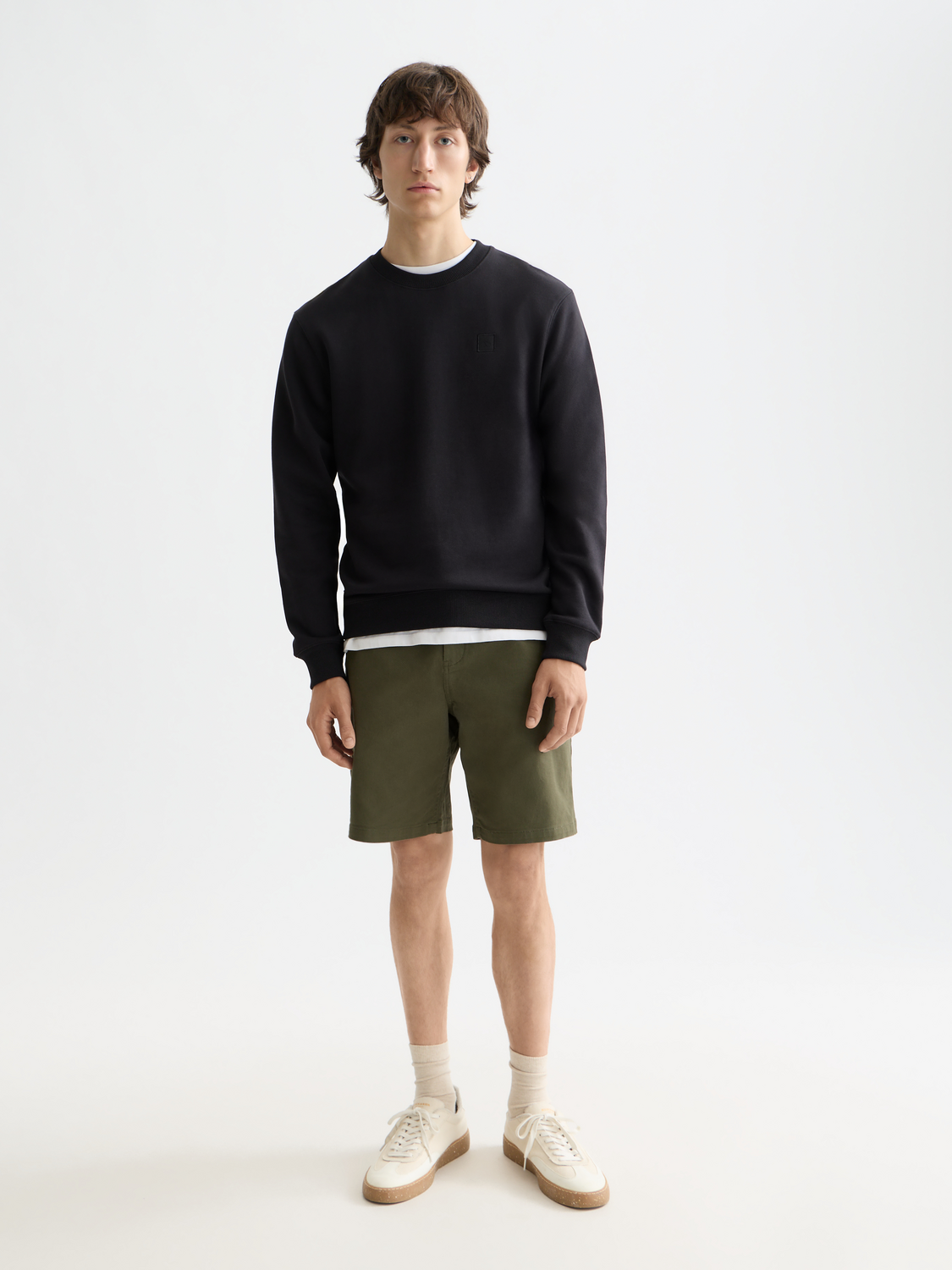 Scotch & Soda logo sweatshirt, casual gray sweats with bold logo print front, comfortable and stylish for everyday wear.