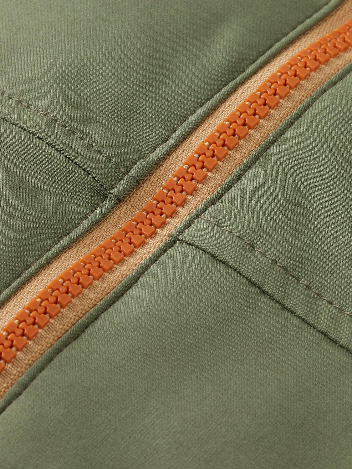 SCOTCH & SODA hooded softshell jacket showing front view with adjustable hood and zip closure.