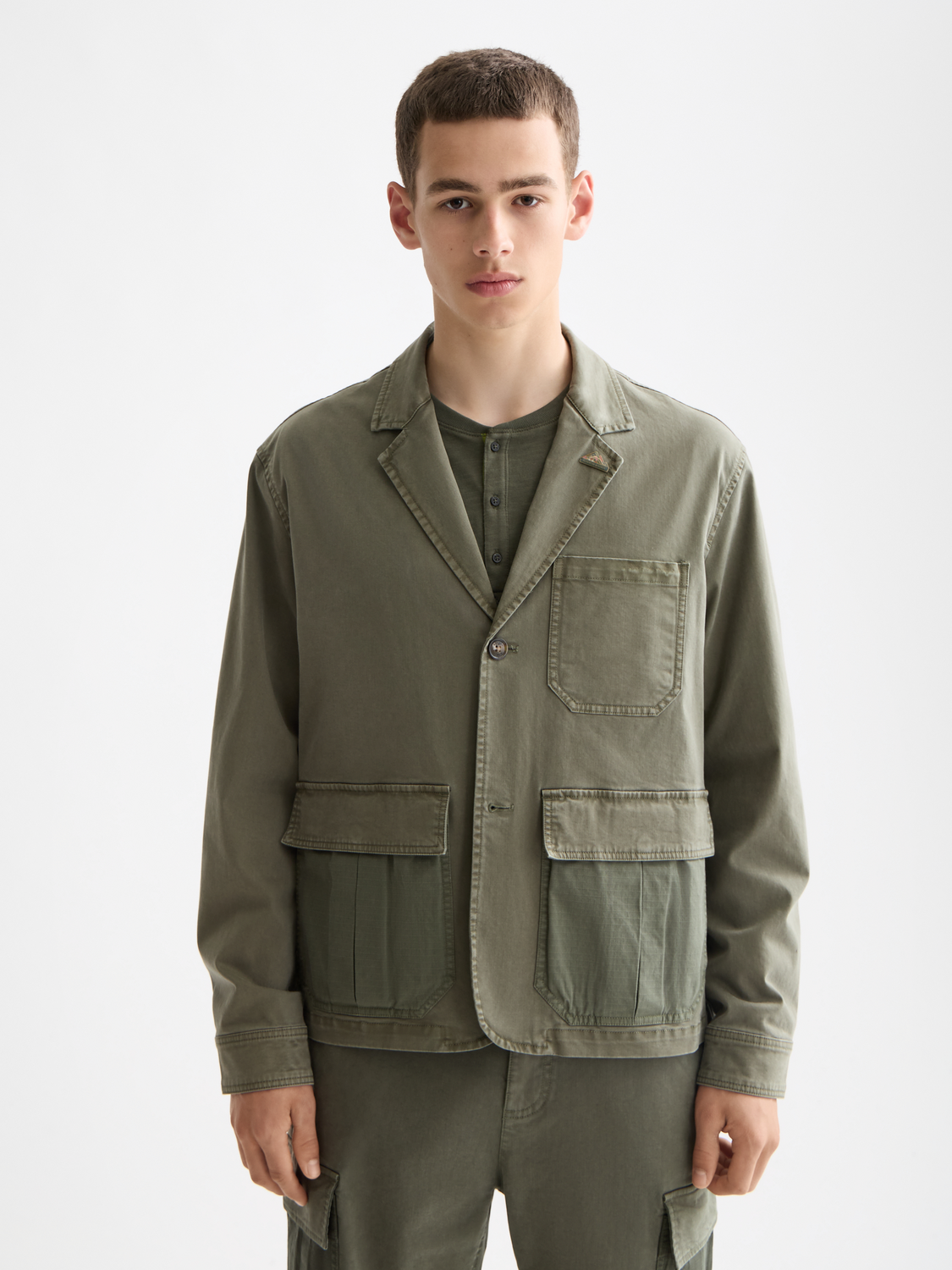 SCOTCH & SODA blazer jacket featuring a tailored fit and classic design, shown in a front view with structured lapels.