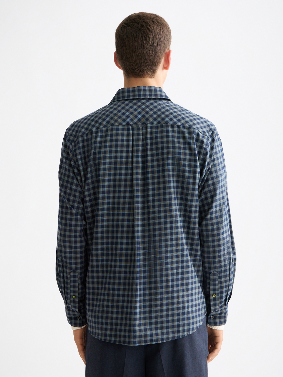 Lightweight Scotch & SODA flannel long-sleeve shirt in classic plaid fabric, shown from the back in this product image.