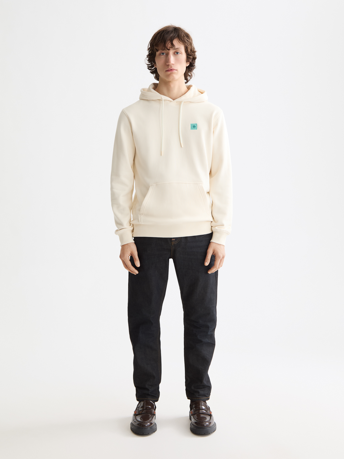 Grey hoodie with Scotch & Soda logo badge on the chest, casual sweatshirt with a relaxed fit and ribbed cuffs.