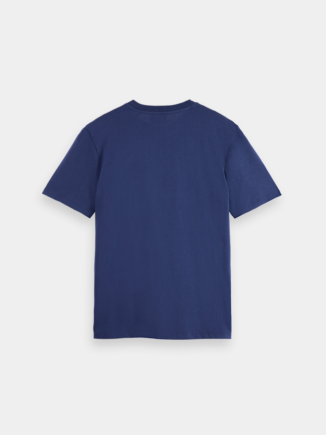 Black short-sleeve Scotch & Soda chest logo T-shirt with front graphic design, casual and stylish for everyday wear.