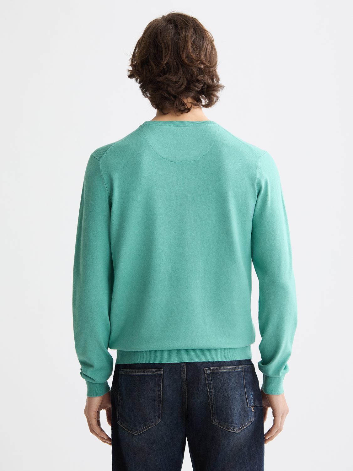 SCOTCH & SODA Ecovero-blend pullover knitwear with a back view, showcasing the soft fabric and stylish design.