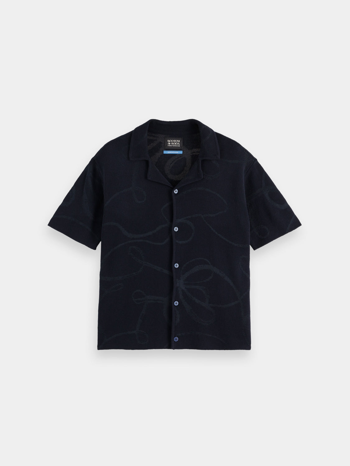 Jacquard short-sleeved knitwear shirt by Scotch & Soda, detailed woven pattern with a classic collar and short sleeves.