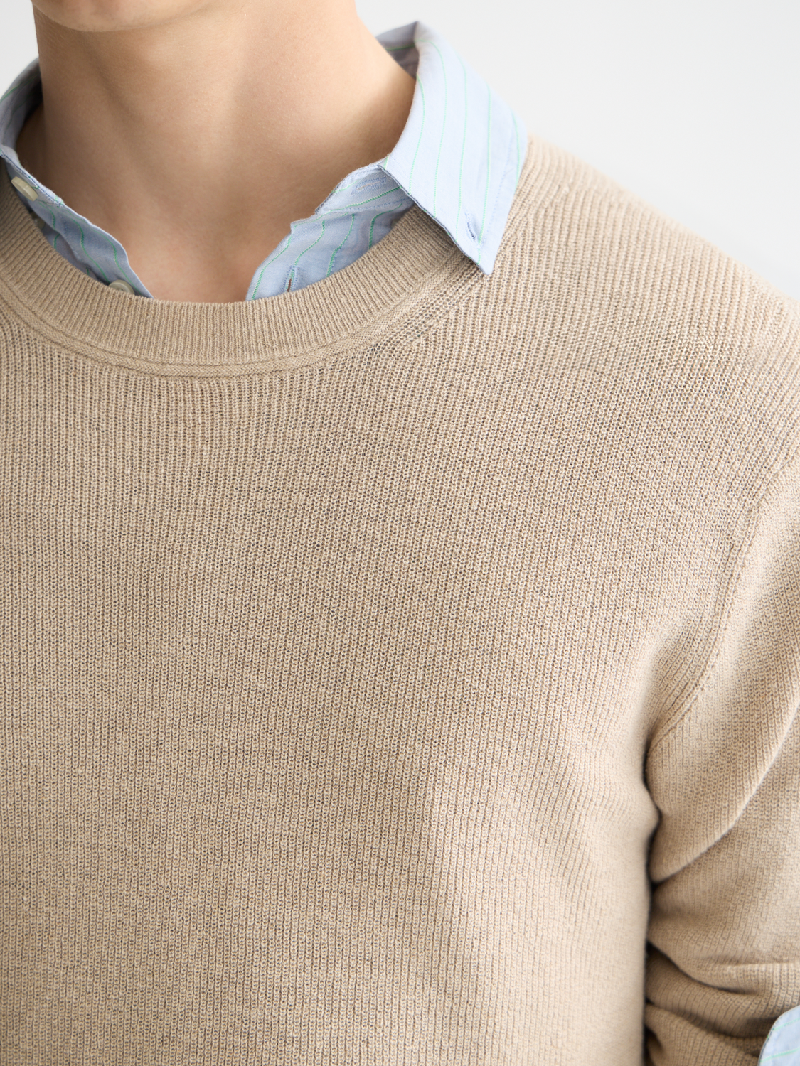 SCOTCH & SODA crewneck pullover, stylish knitwear with a classic fit, shown in a neutral color with a textured knit pattern.