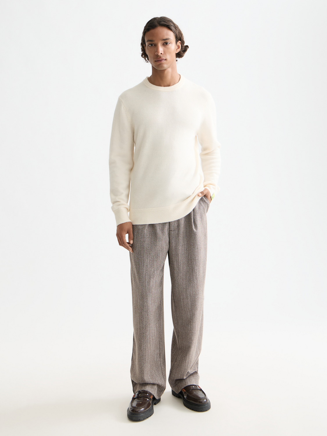 Soft knit pullover by Scotch & Soda, featuring a cozy knitwear design in neutral tones, perfect for casual wear.