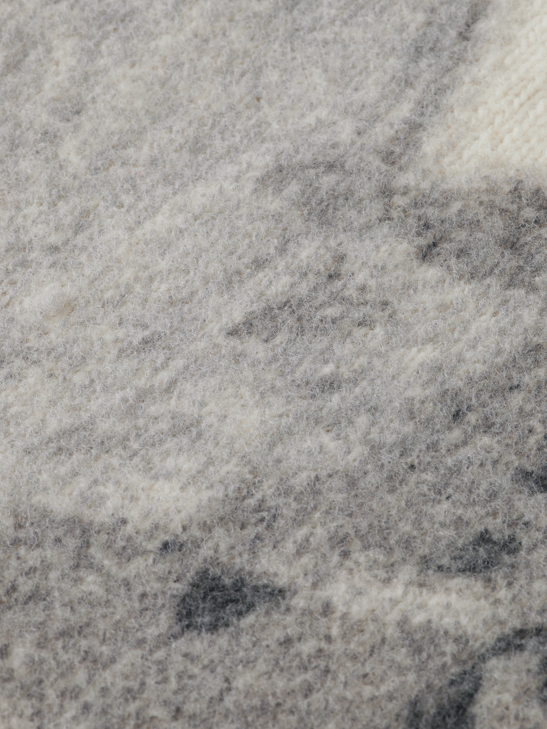 Scotch & Soda printed knitwear pullover featuring colorful patterns and a cozy fit, ideal for casual wear.
