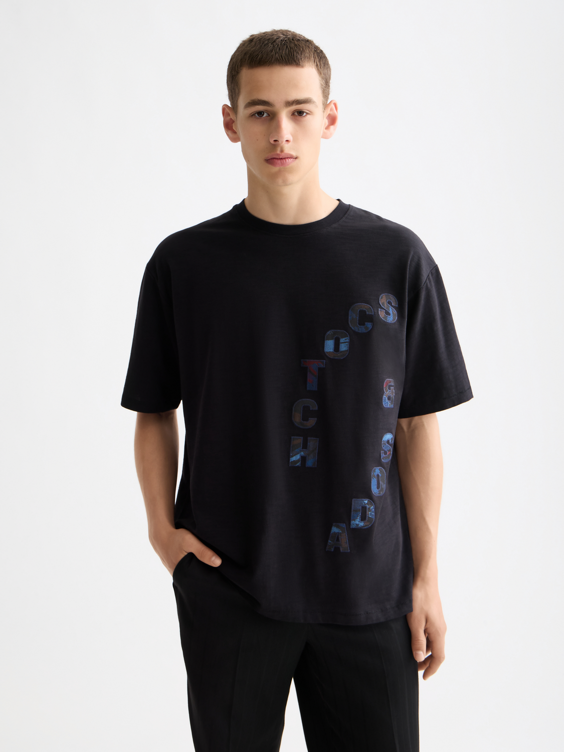 Scotch & Soda short sleeve artwork t-shirt with colorful graphic design on front, casual men's summer tee.