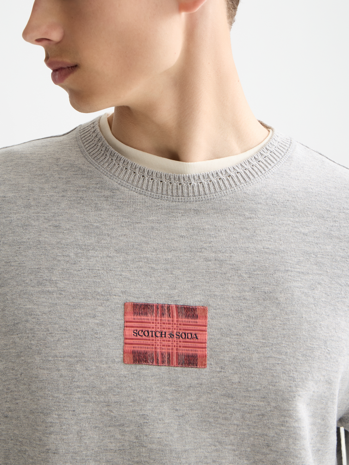 SCOTCH & SODA label t-shirt, short sleeve cotton tee with graphic design, casual men's clothing.