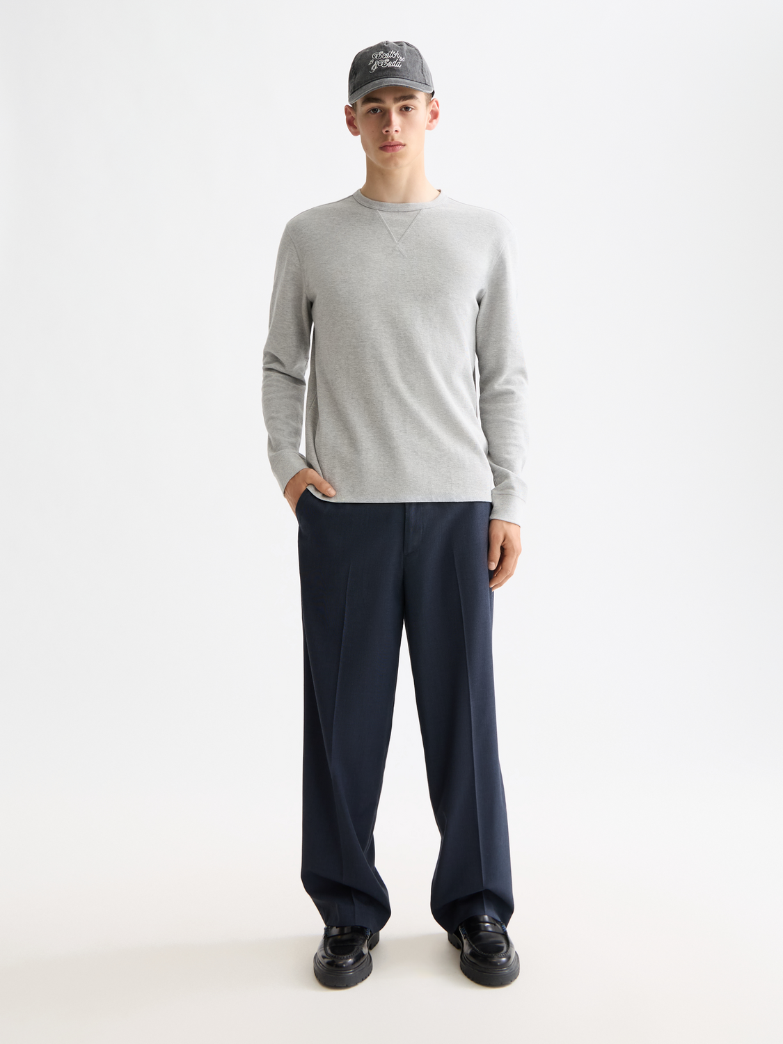 Scotch & Soda waffle long-sleeved T-shirt, stylish L/S tee with textured fabric in a neutral color, front view.