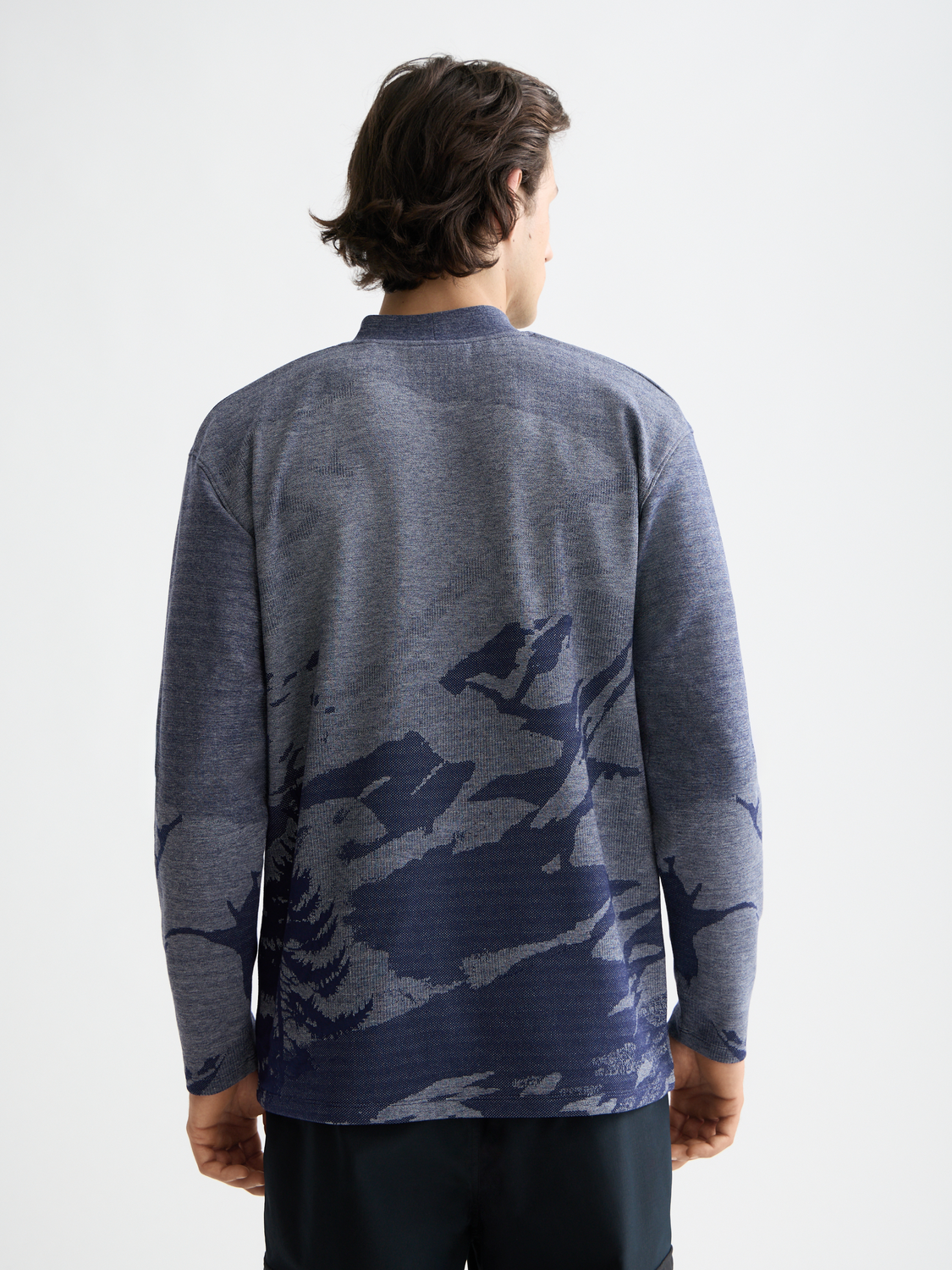 Scotch & Soda jacquard knit sweats showing detailed pattern and back view in soft fabric, casual comfortable style.