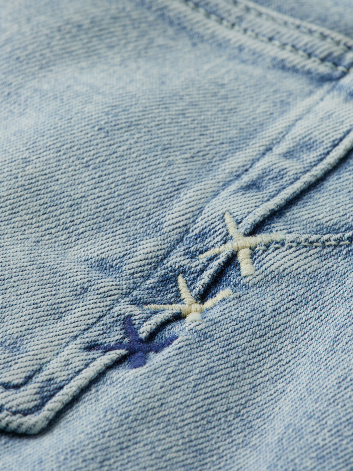 Scotch & Soda Zee straight-fit denim jeans, front view showing classic five-pocket design and medium wash fabric.