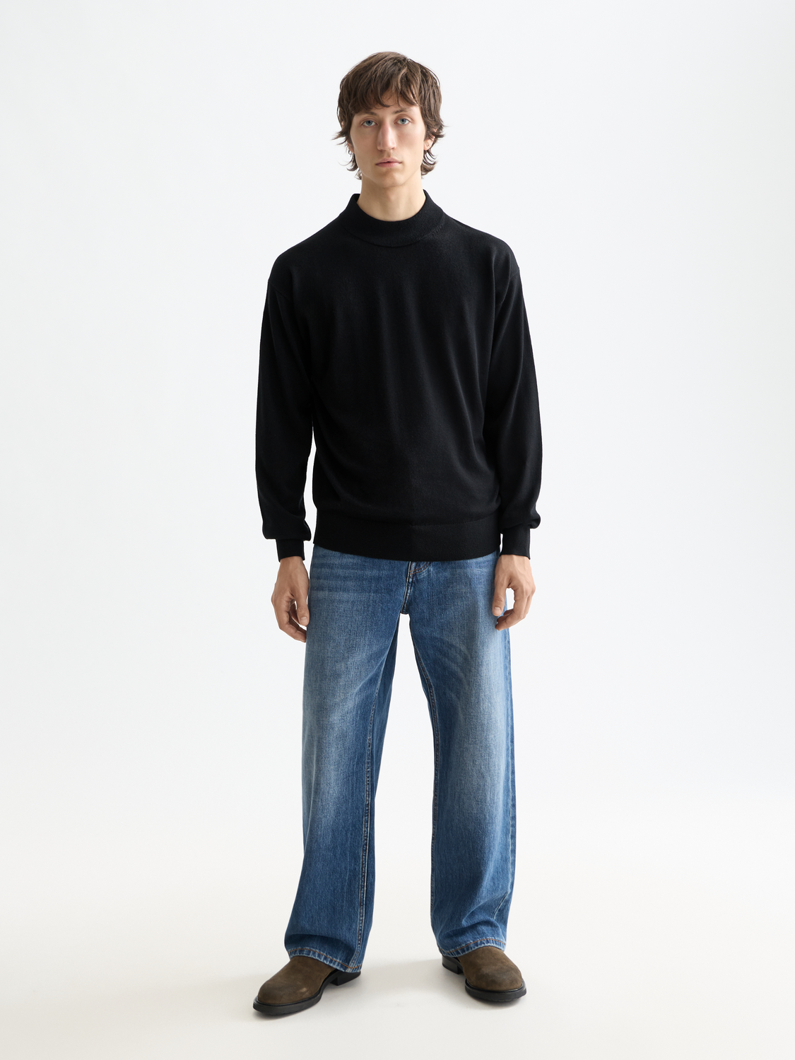 Loose-fit denim jeans by SCOTCH & SODA featuring a classic five-pocket design and a relaxed silhouette.
