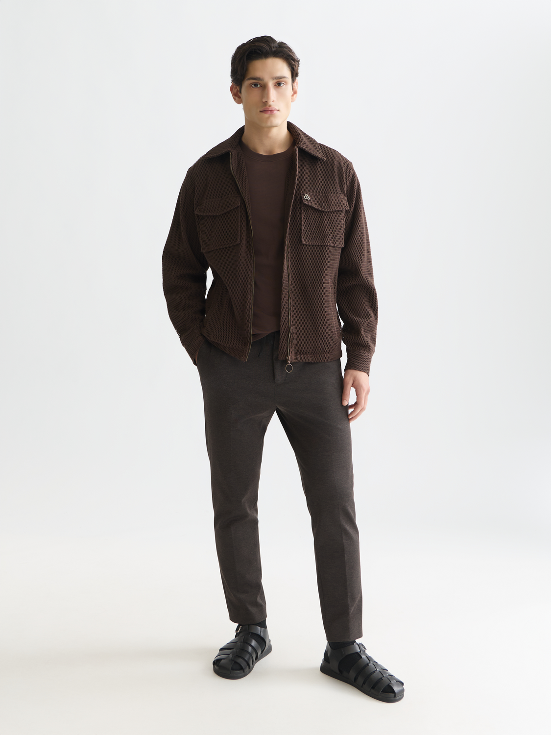 SCOTCH & SODA structured overshirt jacket in neutral fabric, front view showing button closure and classic collar design.
