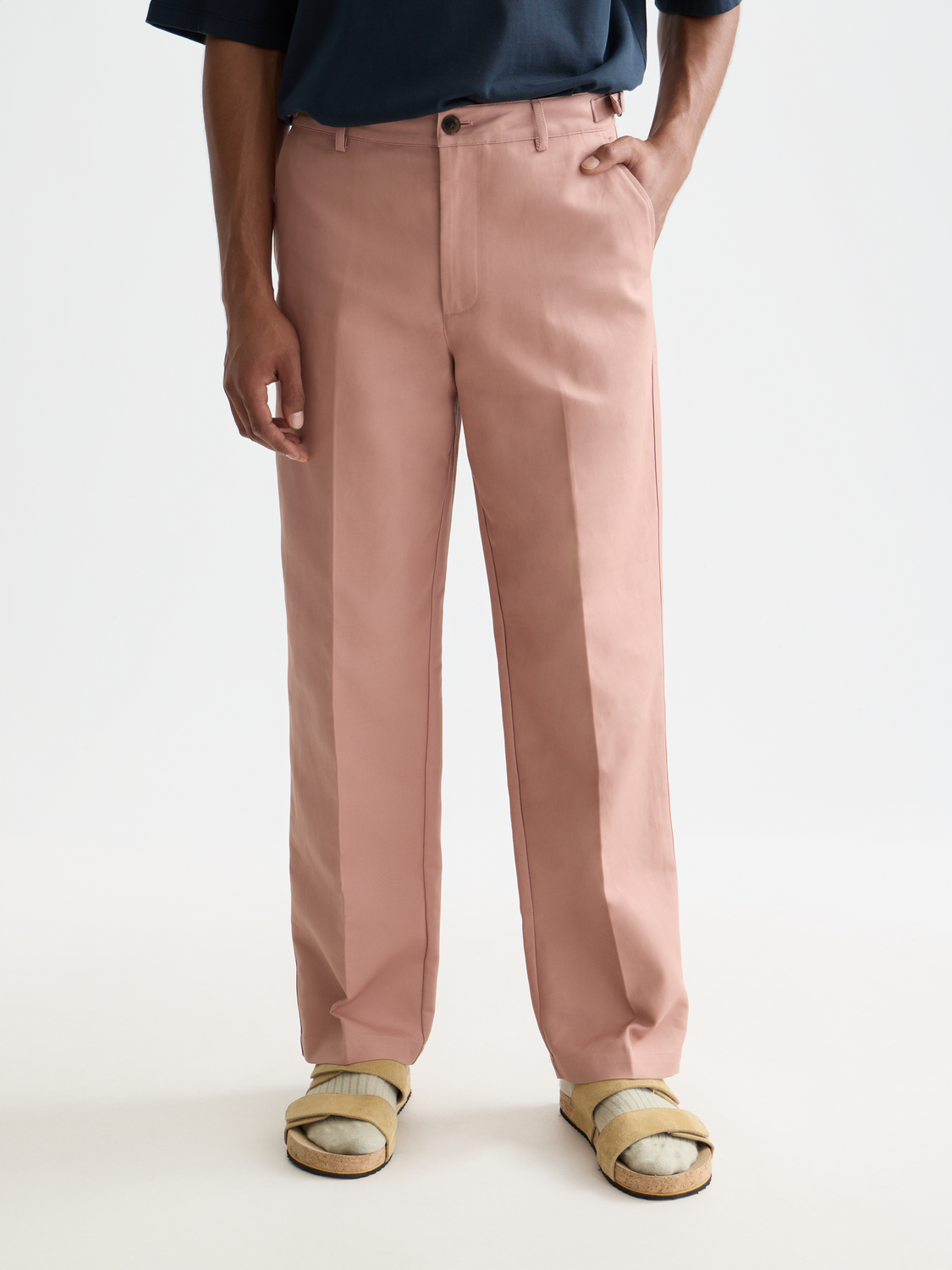 SCOTCH & SODA Otis straight-fit chinos, men's pants in a neutral color, featuring a classic design and belt loops, front view.