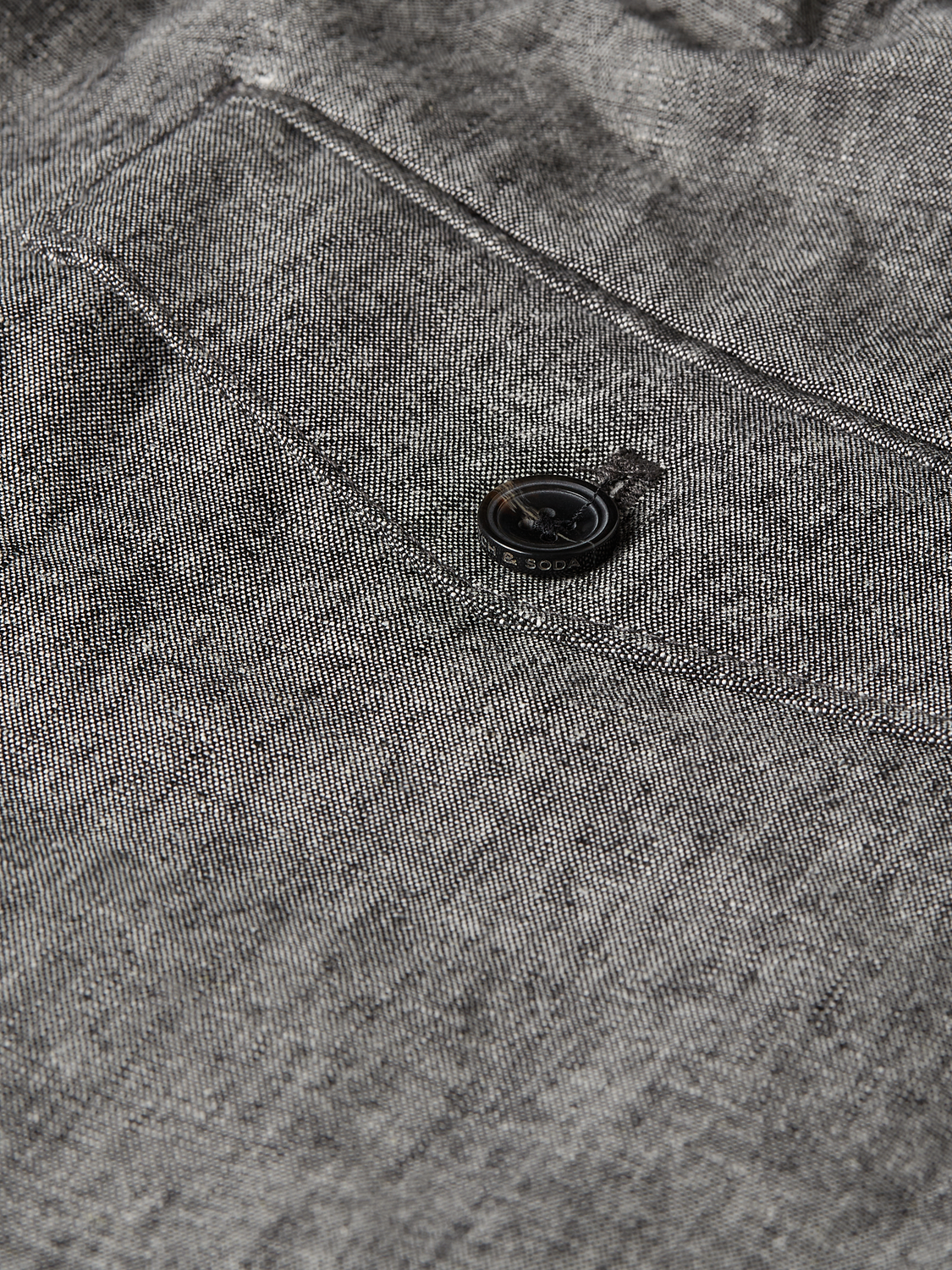 SCOTCH & SODA Otis straight-fit jogger pants in dark denim, showcasing front view with pockets and tapered leg design.
