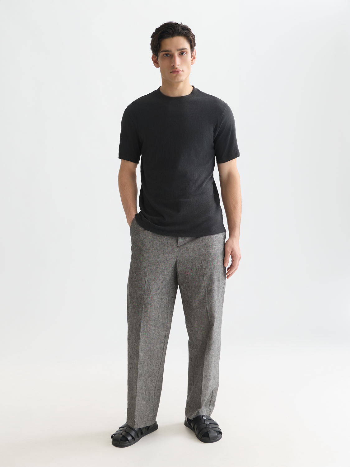 Scotch & Soda Otis straight-fit jogger pants in a neutral color, showcasing front view with pockets and elastic waistband.