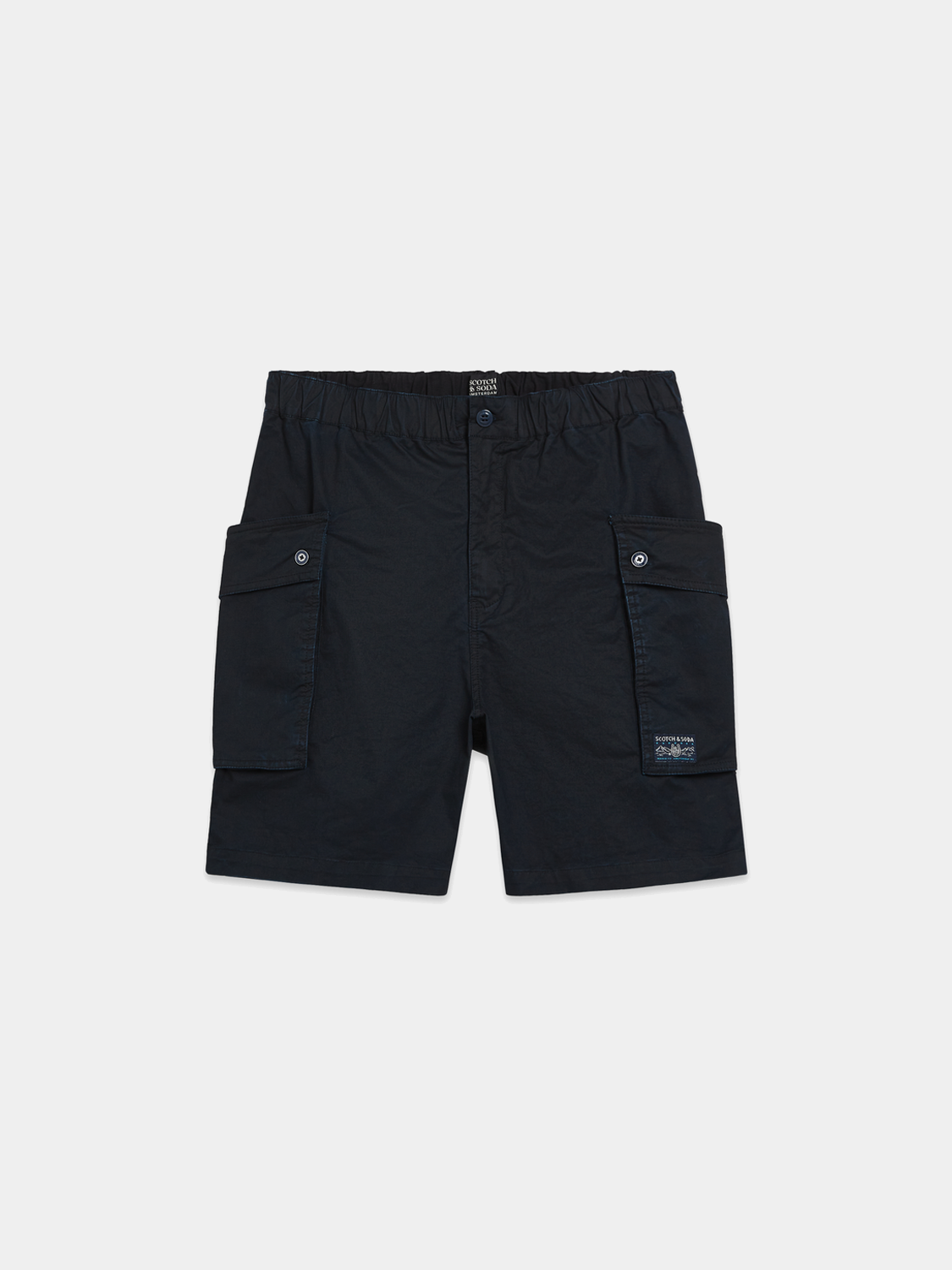 SCOTCH & SODA cargo shorts with multiple pockets, casual fit, and neutral color, perfect for everyday wear.