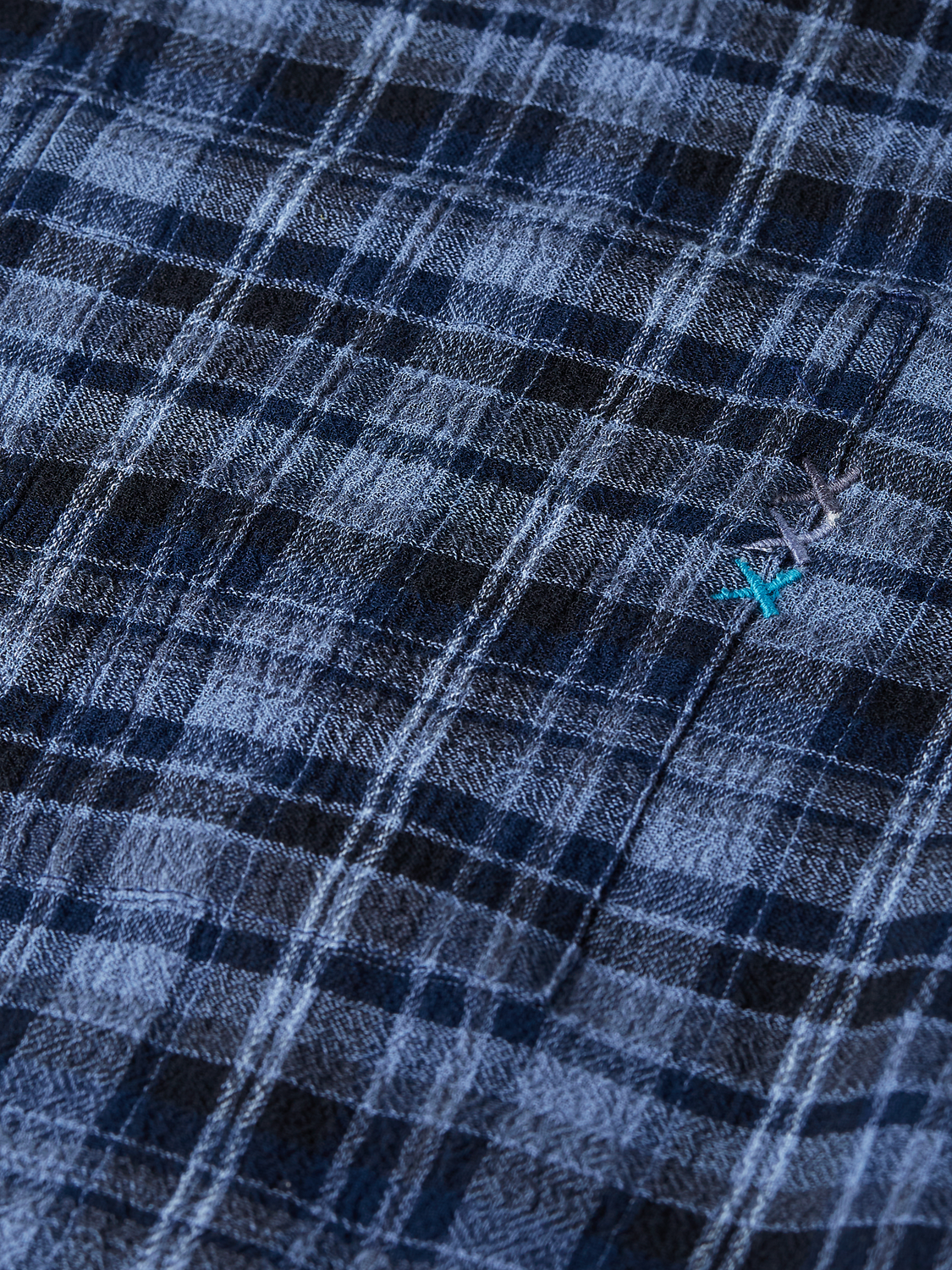 Long-sleeve Scotch & Soda flannel check shirt with red and black plaid pattern, casual and comfortable for everyday wear.
