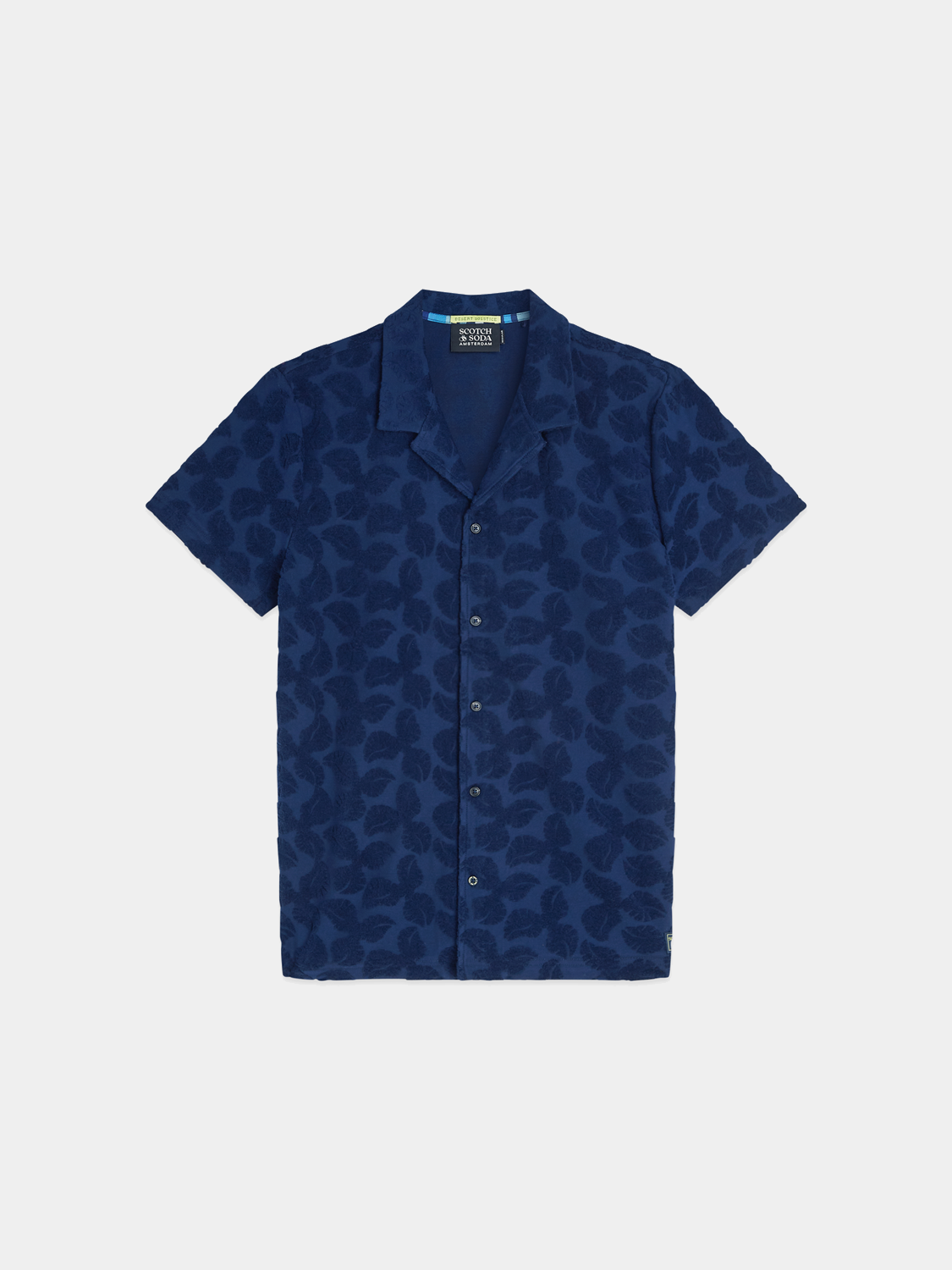 Scarlet terry jacquard short-sleeved shirt by Scotch & Soda, featuring intricate woven pattern and classic collar.