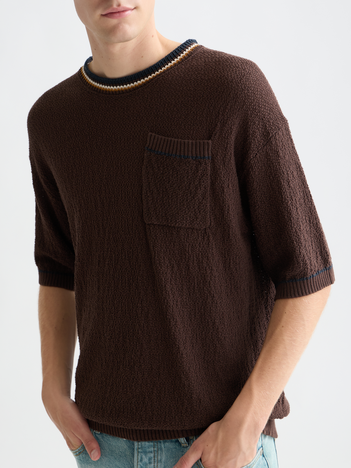Scotch & Soda knitted T-shirt, stylish knitwear with a textured pattern, in a soft, casual design perfect for everyday wear.