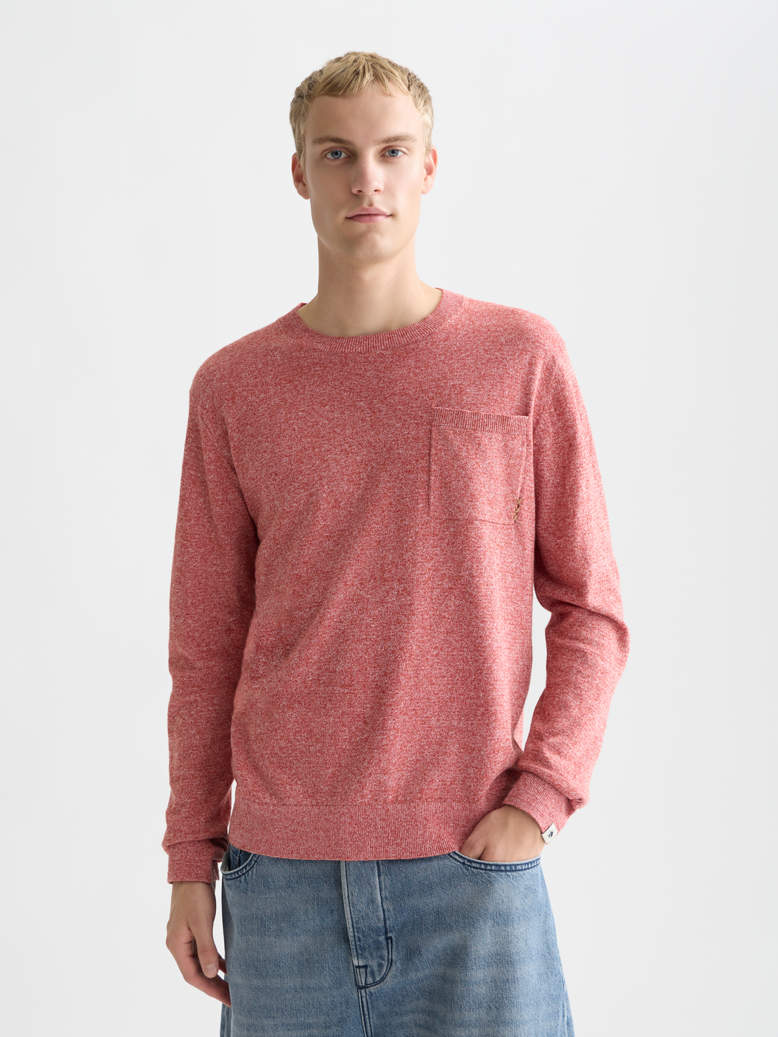 Linen-blend melange knitwear pullover by SCOTCH & SODA featuring a relaxed fit and textured fabric in a neutral tone.