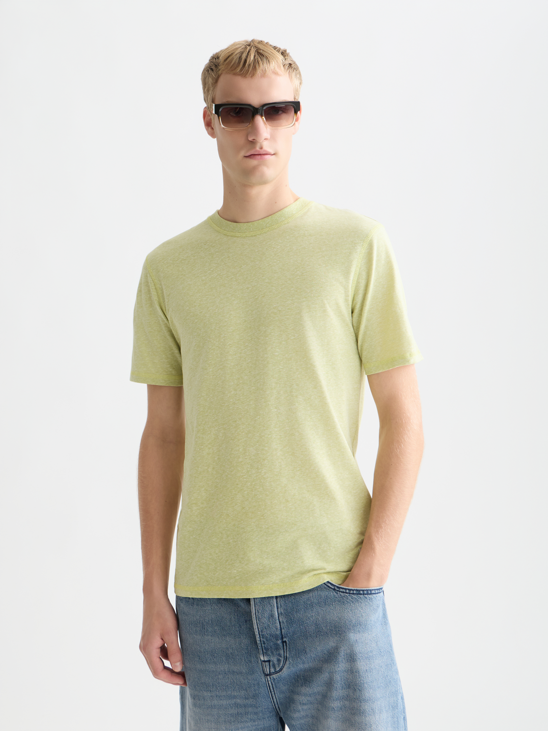 Scotch & Soda melange short-sleeve t-shirt with a crew neck, featuring a textured fabric in a casual, stylish design.