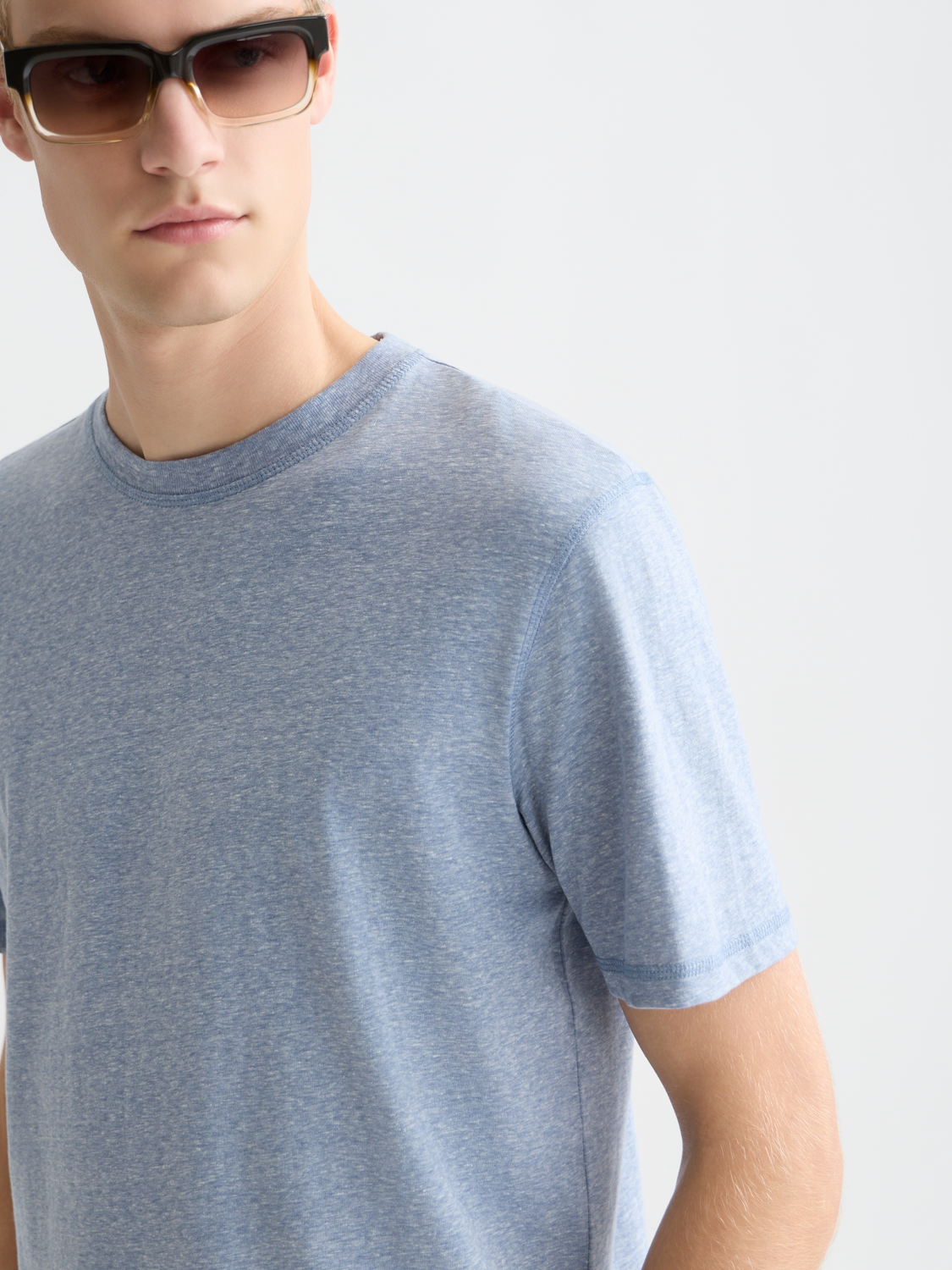 Scotch & Soda melange short-sleeve T-shirt with a relaxed fit and soft fabric, displayed on a plain background.
