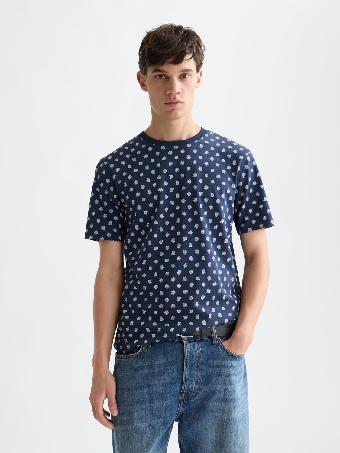 Printed Scotch & Soda short sleeve t-shirt with colorful graphic design on front, casual men's summer tee.