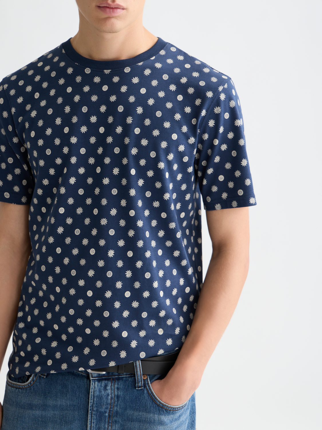 Printed SCOTCH & SODA short sleeve T-shirt with colorful graphic design on front, casual and stylish men's clothing.