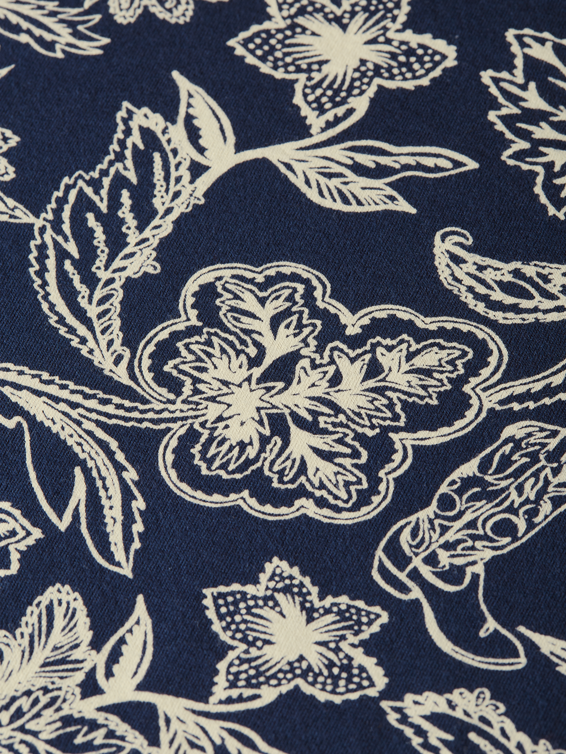 Printed SCOTCH & SODA short-sleeve T-shirt with graphic design, displayed on a flat lay.