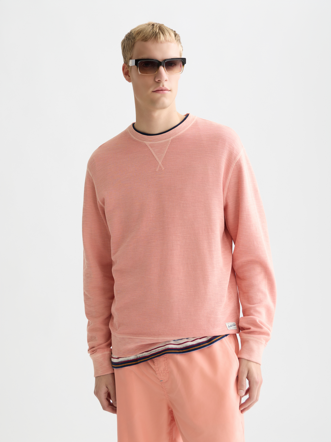 Garment-dyed Scotch & Soda sweatshirt in soft fabric, featuring a relaxed fit with ribbed cuffs and neckline.