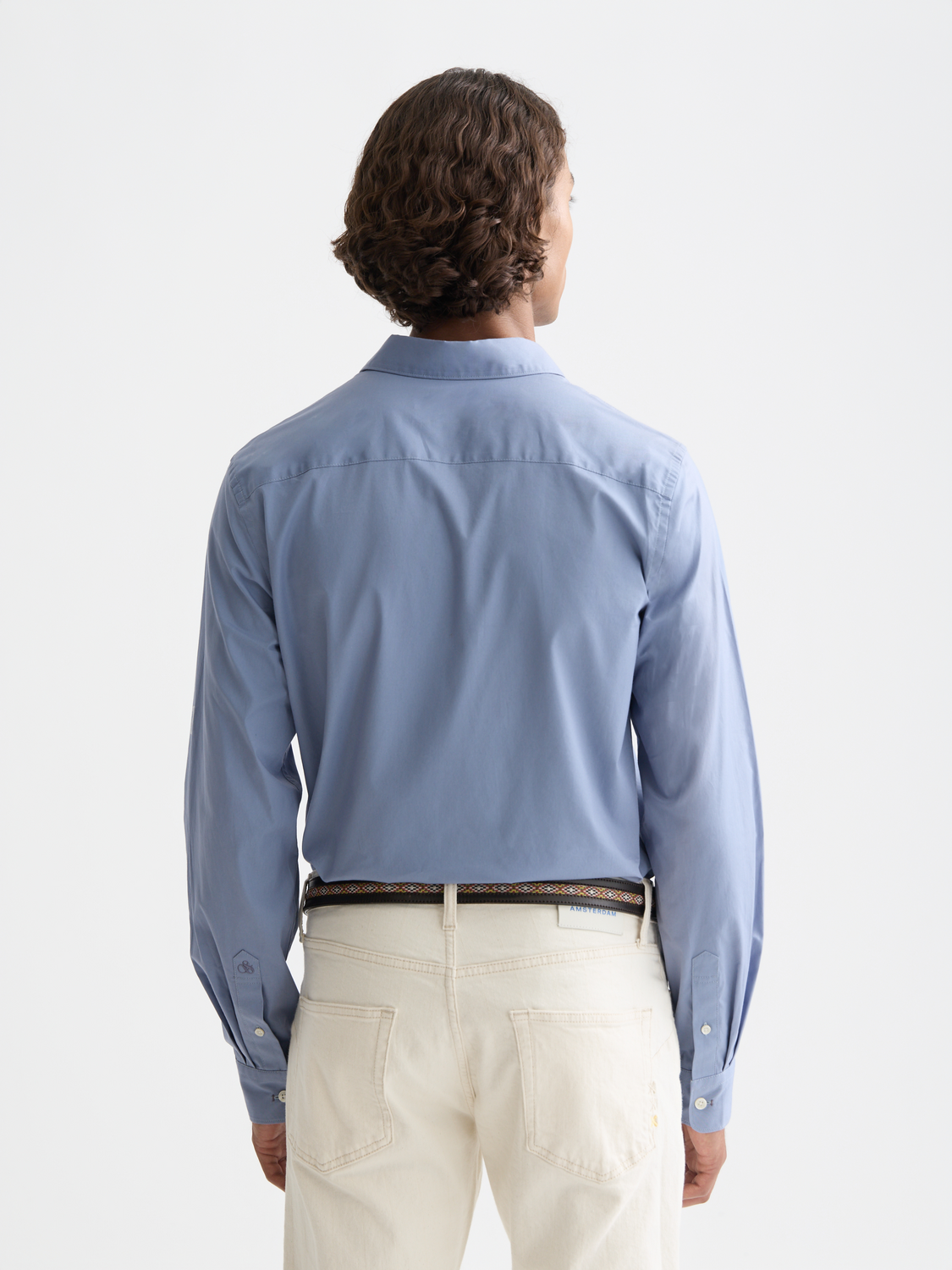 Long-sleeve Scotch & Soda poplin shirt, back view showcasing classic collar and tailored fit in a stylish design.