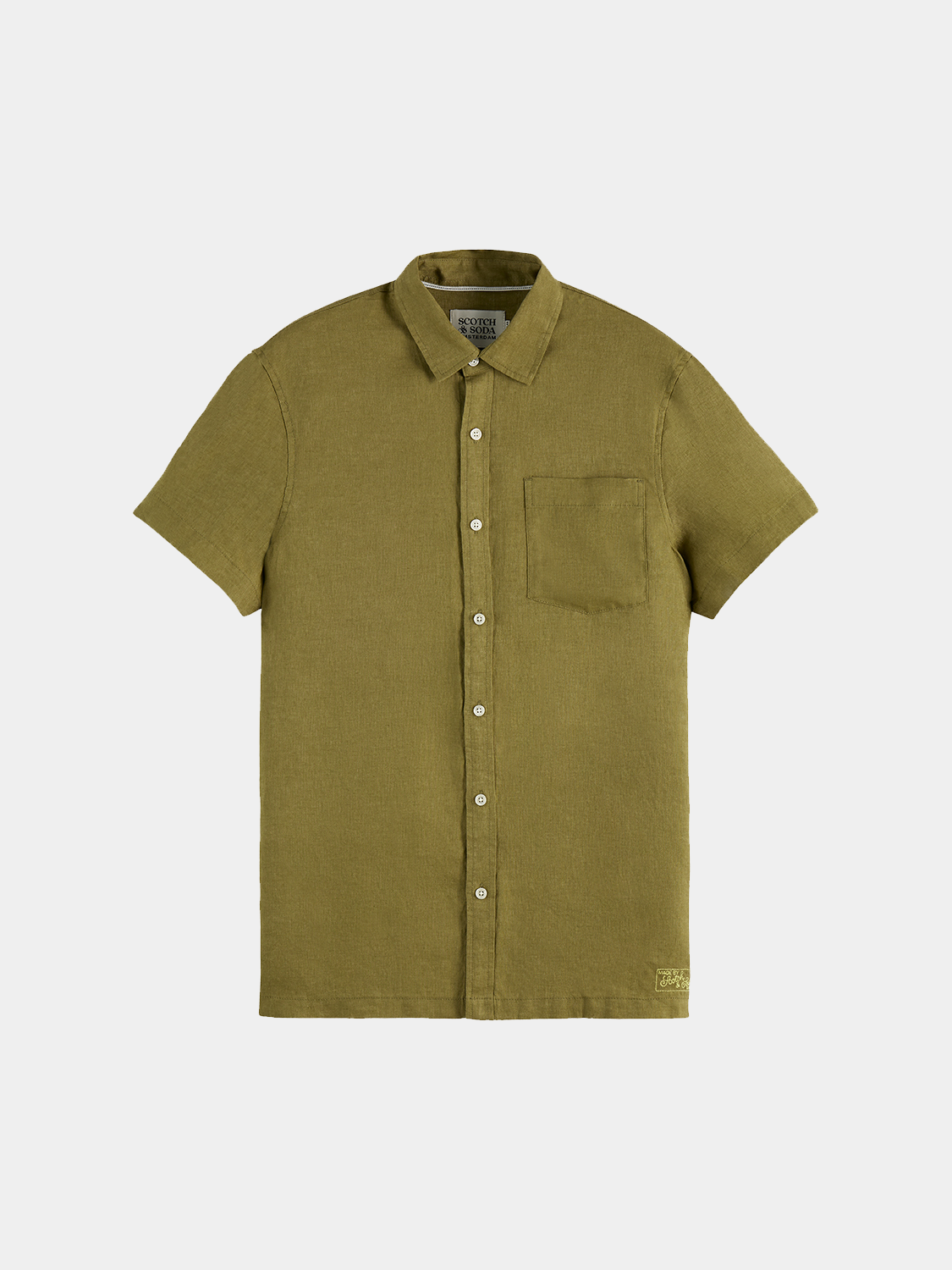 Light beige short-sleeved linen shirt by Scotch & Soda, casual men's S/S shirt with a relaxed fit and breathable fabric.