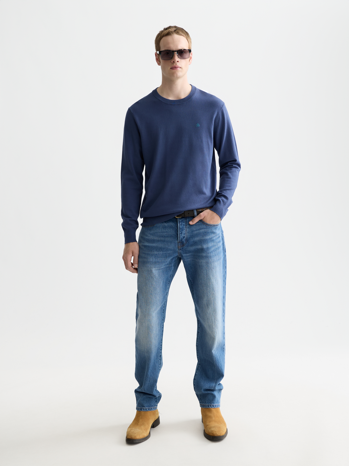 Scotch & Soda viscose knit pullover in a cozy, stylish design, shown in a front view with soft fabric and classic fit.