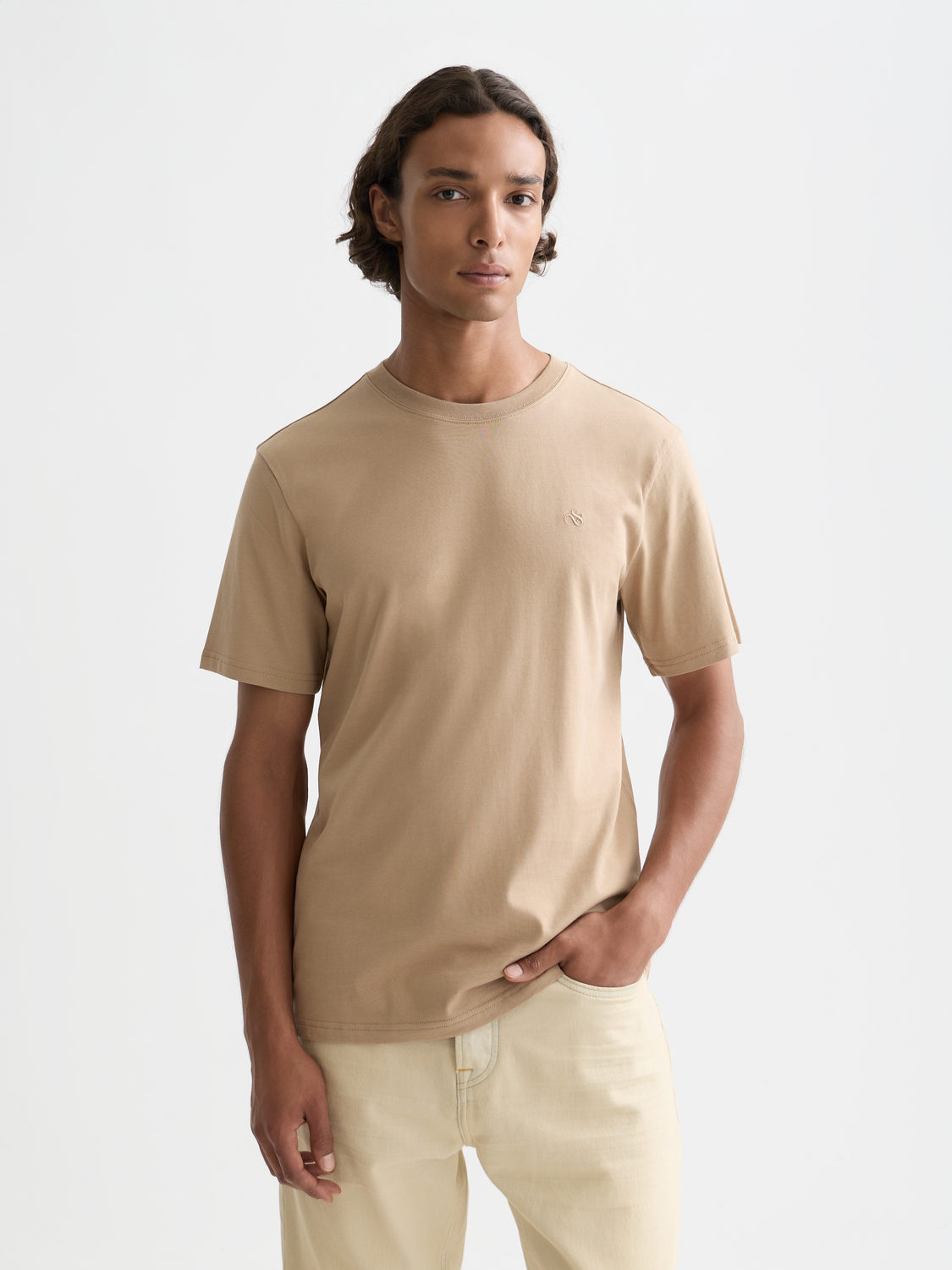 Scotch & Soda logo T-shirt, short sleeve casual tee with graphic logo design, black fabric, front view.