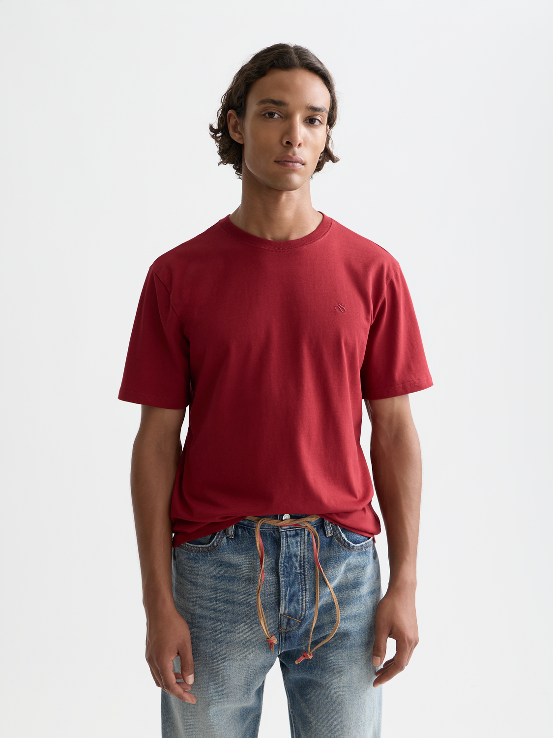 Short sleeve Scotch & Soda logo t-shirt with a front graphic design, casual fit, and soft cotton fabric.